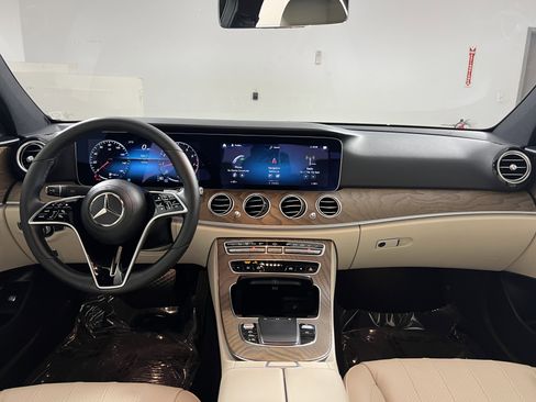 Used 2022 Mercedes-Benz E 350 Sedan image 11