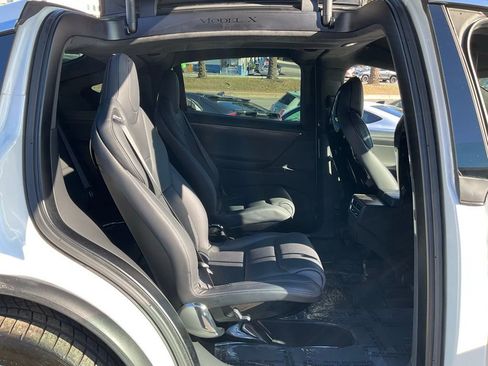 Used 2016 Tesla Model X 90D image 51