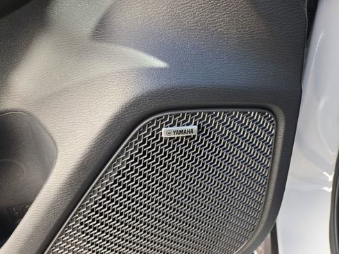 New 2025 Mitsubishi Outlander SEL image 24