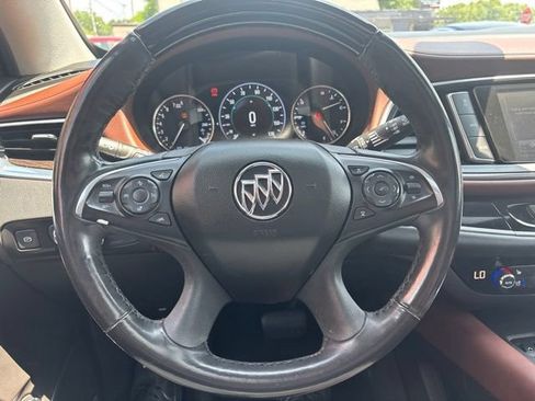 Used 2019 Buick Enclave Avenir w/ Avenir Technology Package AWD/4WD image 10