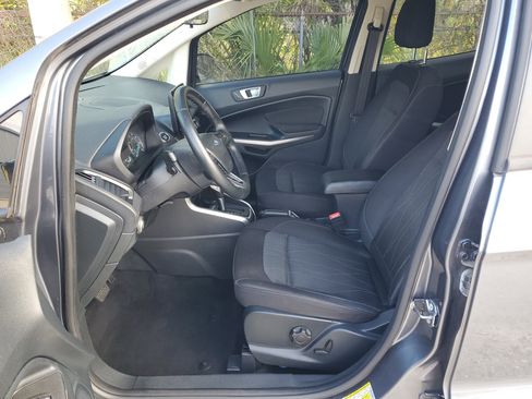 Used 2018 Ford EcoSport SE w/ SE Convenience Package image 12