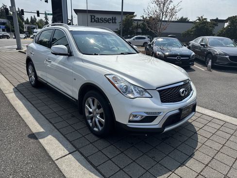 Used 2017 INFINITI QX50 AWD w/ Premium Plus Package image 3