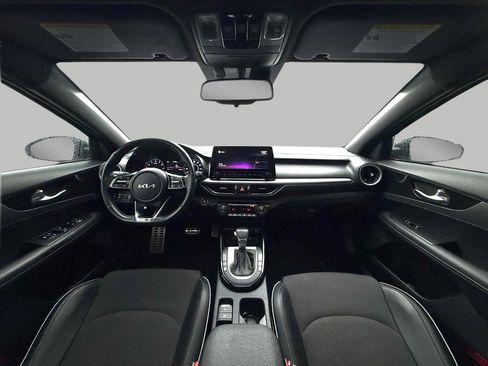 Used 2022 Kia Forte GT-Line w/ GT-Line Premium Package image 5