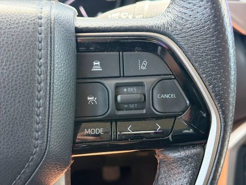 Used 2023 Toyota Tundra Limited w/ Power Package AWD/4WD image 27