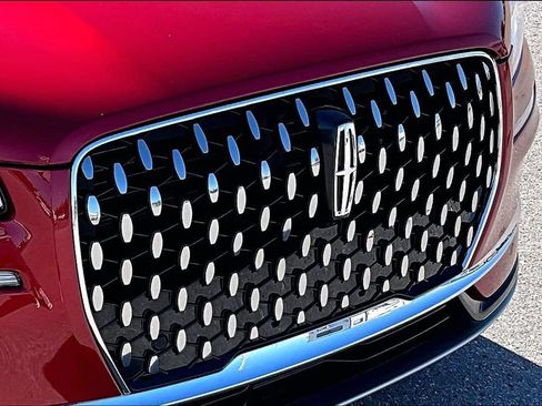 Used 2024 Lincoln Corsair Reserve w/ Equipment Group 201A AWD/4WD image 27