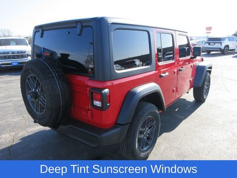 Used 2025 Jeep Wrangler Sport S image 5