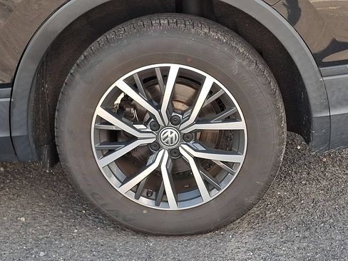 Used 2019 Volkswagen Tiguan SEL AWD/4WD image 30