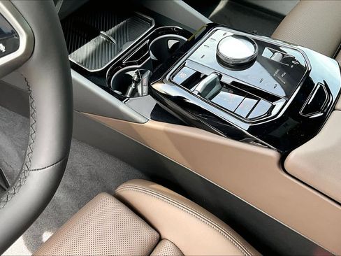 New 2026 BMW 530i w/ M Sport Package RWD image 8