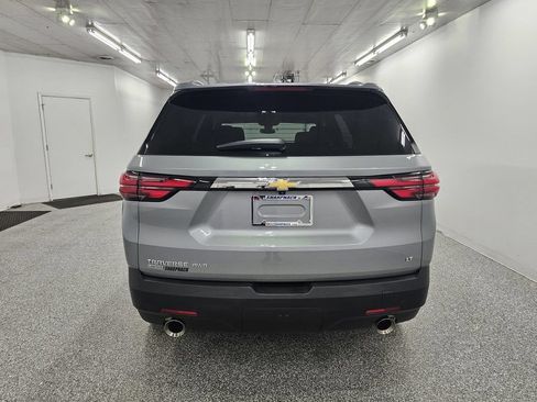 Used 2024 Chevrolet Traverse LT w/ LPO, Floor Liner Package AWD/4WD image 6