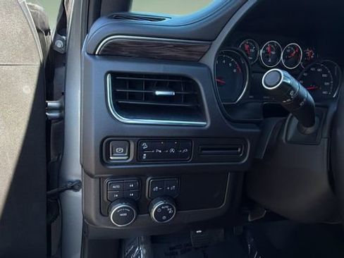 Used 2021 Chevrolet Tahoe Z71 image 21