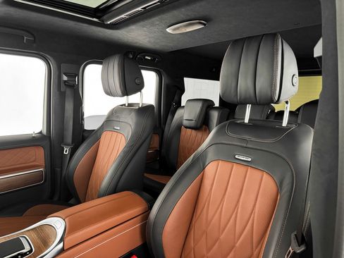 Used 2025 Mercedes-Benz G 63 AMG AMG G 63 image 15