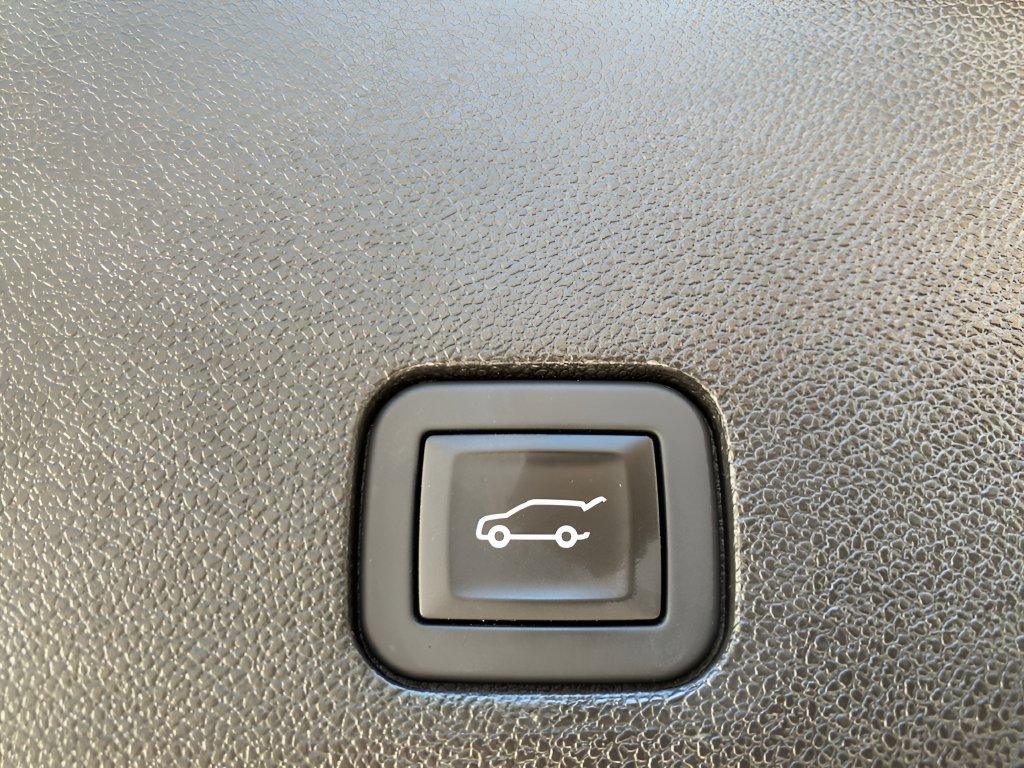 Certified 2025 Cadillac XT6 Premium Luxury w/ Platinum Package AWD/4WD image 13