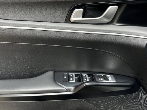Used 2022 Kia K5 GT-Line AWD/4WD image 11