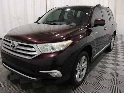 Used 2013 Toyota Highlander Limited FWD image 31