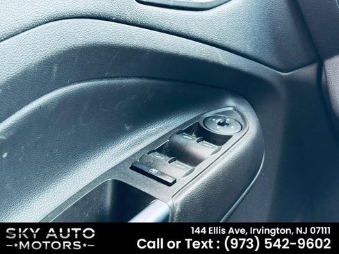 Used 2018 Ford Escape SEL w/ Ford Safe & Smart Package AWD/4WD image 16