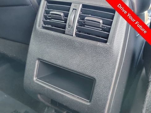Used 2023 Mitsubishi Outlander SE FWD image 25