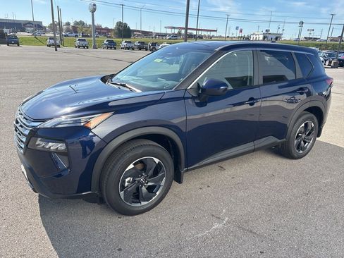 New 2026 Nissan Rogue SV image 7