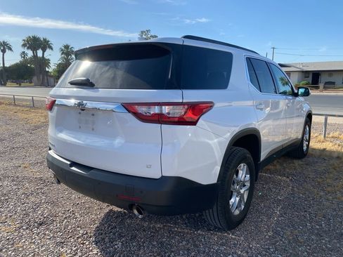 Used 2021 Chevrolet Traverse LT image 4