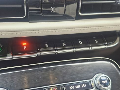 Used 2022 Lincoln Nautilus Black Label w/ Class II Trailer Tow Package image 32