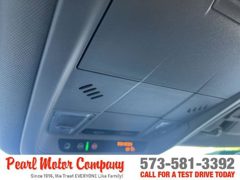 Used 2023 GMC Terrain SLE w/ Driver Convenience Package FWD image 14