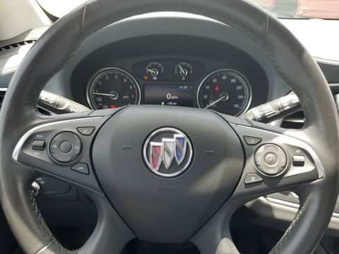 Used 2020 Buick Enclave Essence image 17