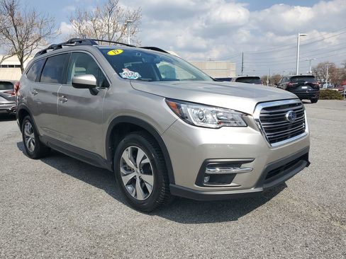 Used 2019 Subaru Ascent Premium w/ Popular Package #1 AWD/4WD image 3