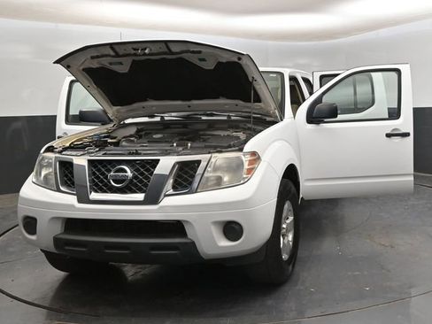 Used 2012 Nissan Frontier SV w/ SV Premium Utility Pkg RWD image 27