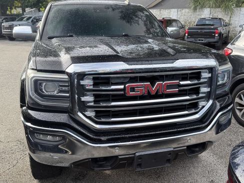 Used 2018 GMC Sierra 1500 SLT AWD/4WD image 2