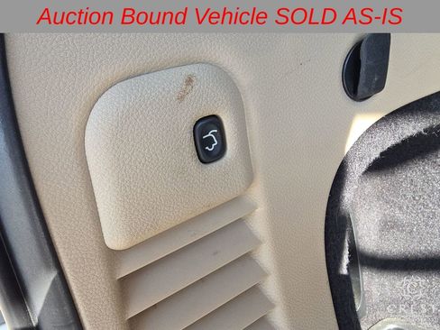 Used 2015 Jeep Grand Cherokee Limited w/ Luxury Group II image 26