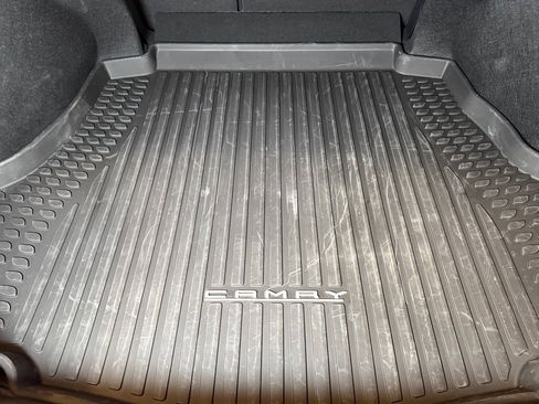 Used 2025 Toyota Camry LE w/ Convenience Package image 24