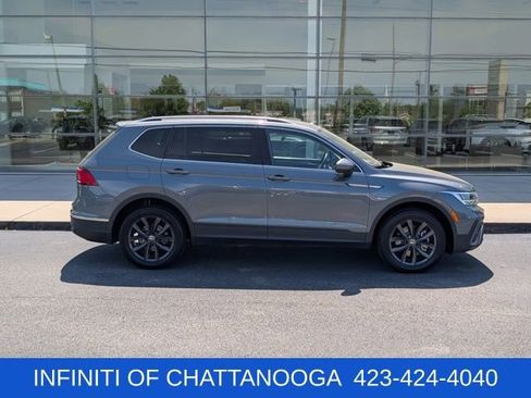 Used 2022 Volkswagen Tiguan SE FWD image 7