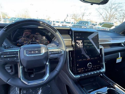 New 2026 GMC Yukon XL Elevation w/ Elevation Premium Package image 17