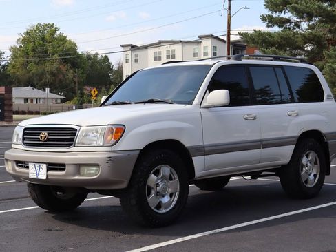 Used 2000 Toyota Land Cruiser image 10