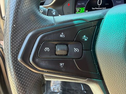 Used 2023 Chevrolet Bolt LT w/ Driver Confidence Package FWD image 15