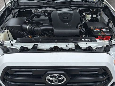 Used 2017 Toyota Tacoma SR5 image 24