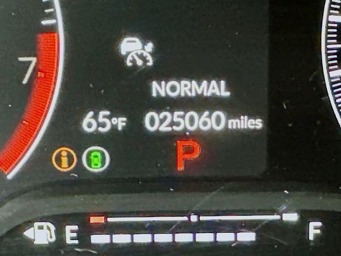 Used 2025 Honda Civic Sport image 30