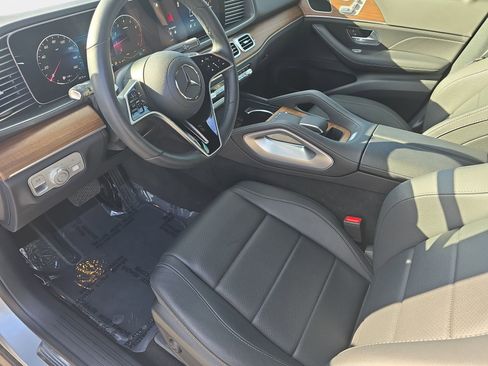 Used 2025 Mercedes-Benz GLE 350 4MATIC image 16