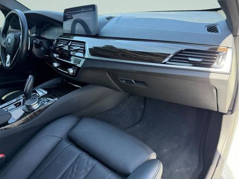 Used 2021 BMW 540i 540i w/ Convenience Package image 17