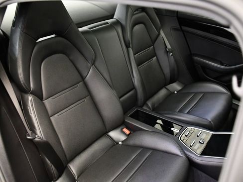 Used 2020 Porsche Panamera 4 image 54