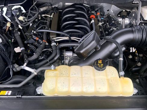 Used 2023 Ford F150 XLT image 59