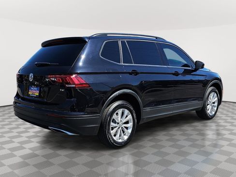 Used 2018 Volkswagen Tiguan S image 5