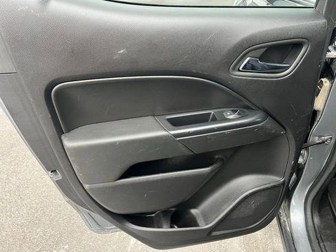 Used 2018 Chevrolet Colorado LT w/ LT Convenience Package image 18