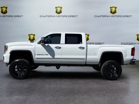 Used 2015 GMC Sierra 2500 Denali w/ Duramax Plus Package image 2