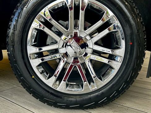 Used 2018 Cadillac Escalade 2WD image 20