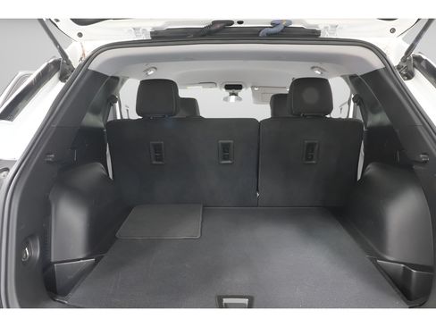 Used 2025 Chevrolet Blazer LT AWD/4WD image 26