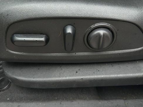 Used 2018 Chevrolet Equinox LT image 17