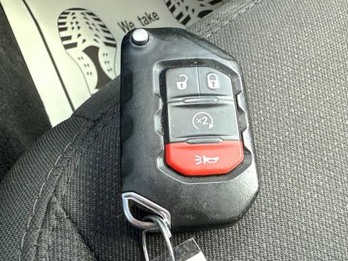 Used 2021 Jeep Wrangler Unlimited Sport image 43