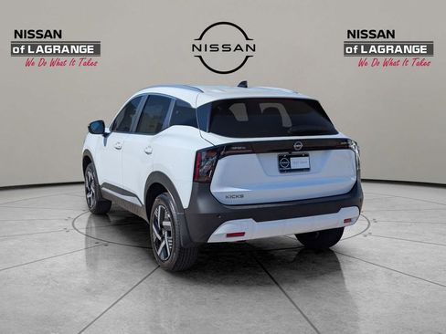 New 2026 Nissan Kicks SV image 7
