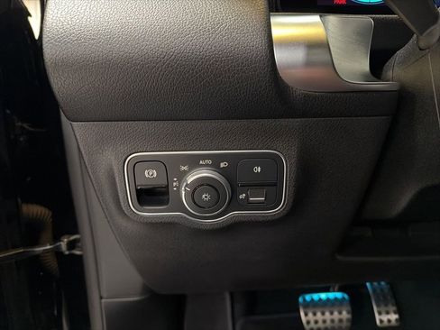 Used 2023 Mercedes-Benz EQB 250+ 250+ image 16