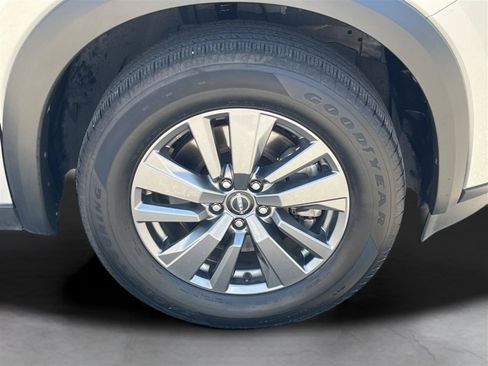Used 2024 Nissan Pathfinder SV FWD image 6